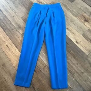 Topshop Clara Peg Trouser
Ankle Crop size 4